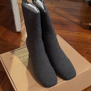 VIVAIA Women's Charcoal Heeled Boots